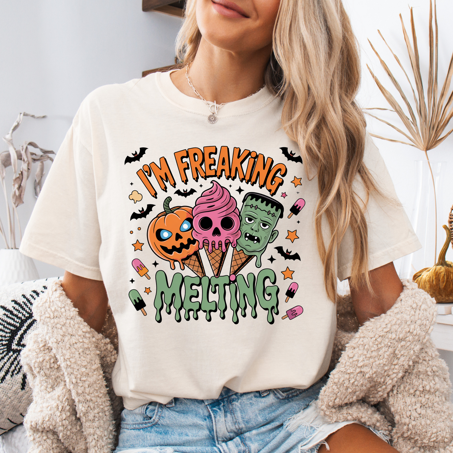 I'm Freaking Melting Funny Halloween T-shirt (Copy)