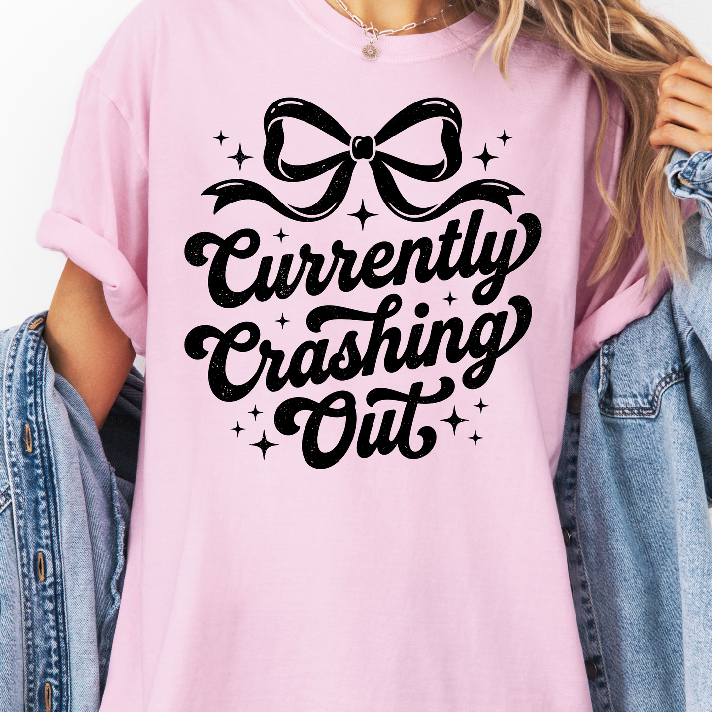 Currently Crushing It Graphic T-Shirt – Trendy Pink Bow Tee for Women, Cute Girly Statement Shirt, Casual Everyday Outfit Top