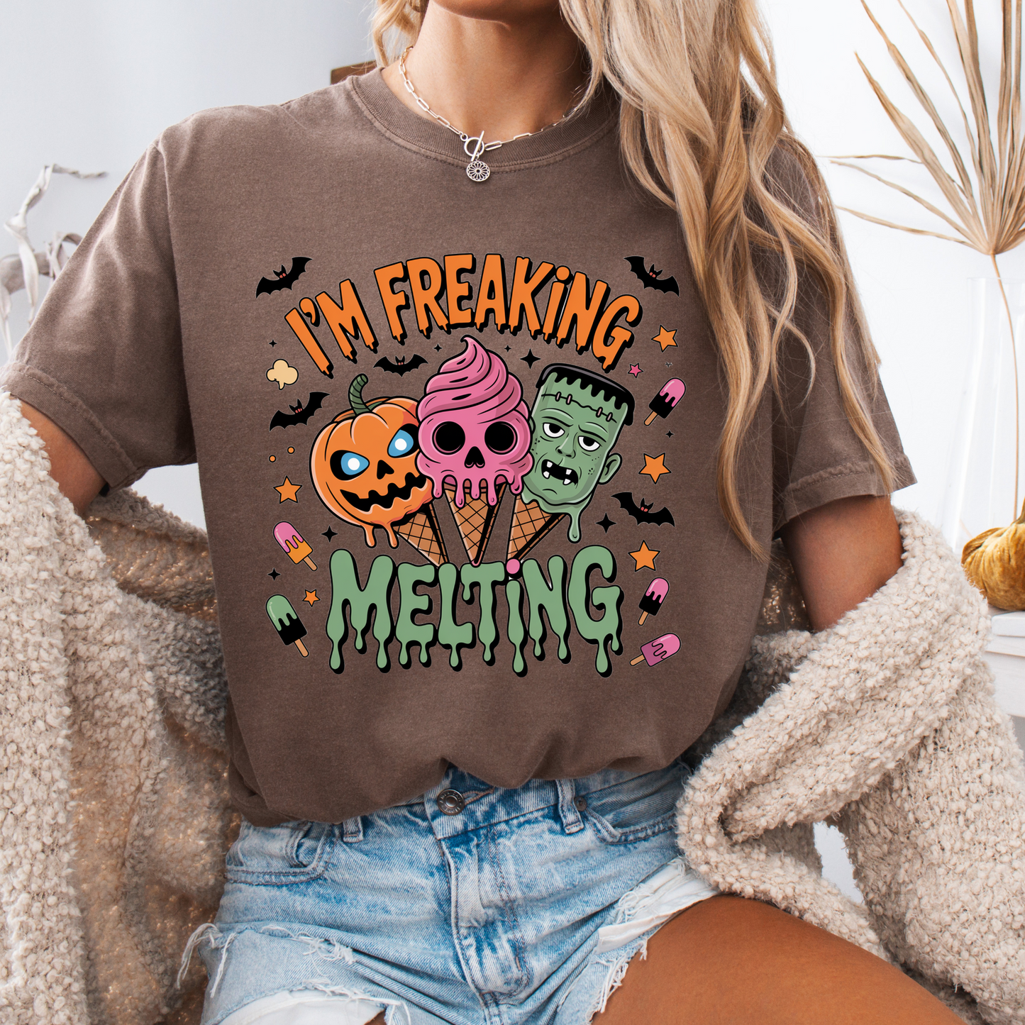 I'm Freaking Melting Funny Halloween T-shirt (Copy)