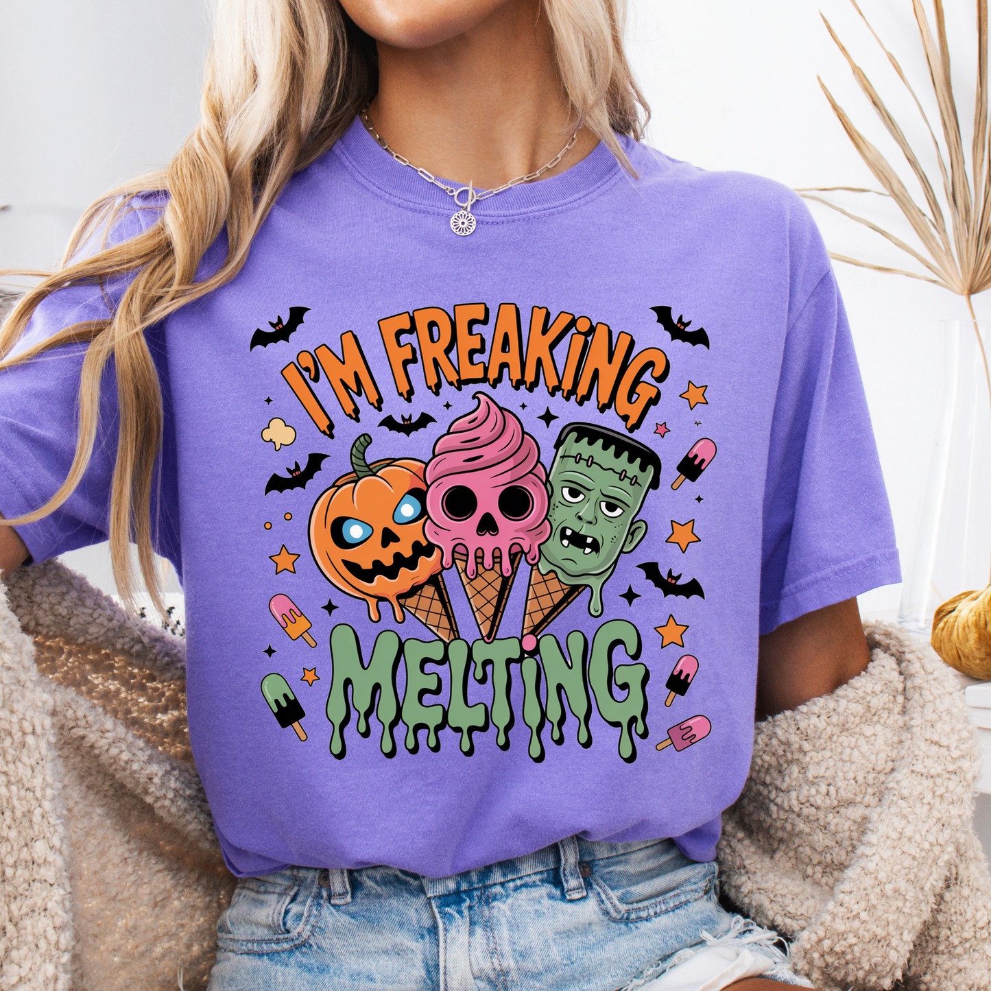 I'm Freaking Melting Funny Halloween T-shirt (Copy)